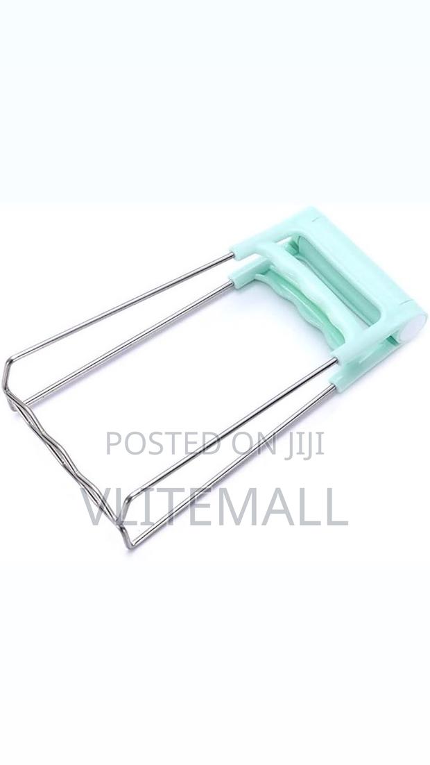 Anti-Scalding Kitchen Hot Bowl Holder Tong · Photo 1