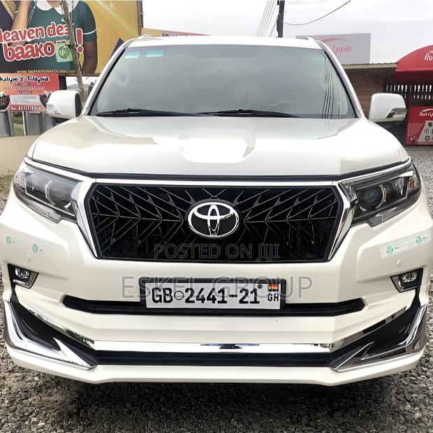 Prado for Rent Come With a Driver · Photo 6