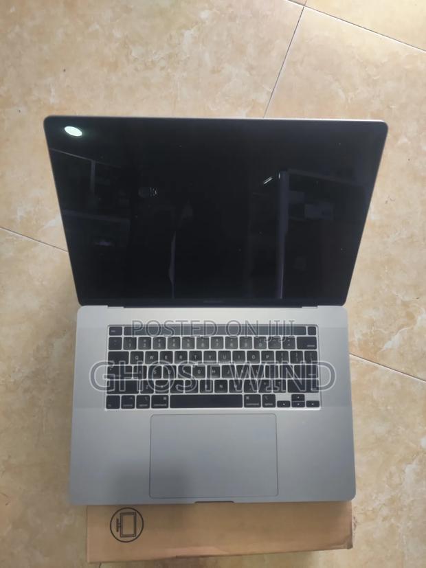 Laptop Apple MacBook Pro 2019 16GB Intel Core I7 SSD 1T · Photo 2