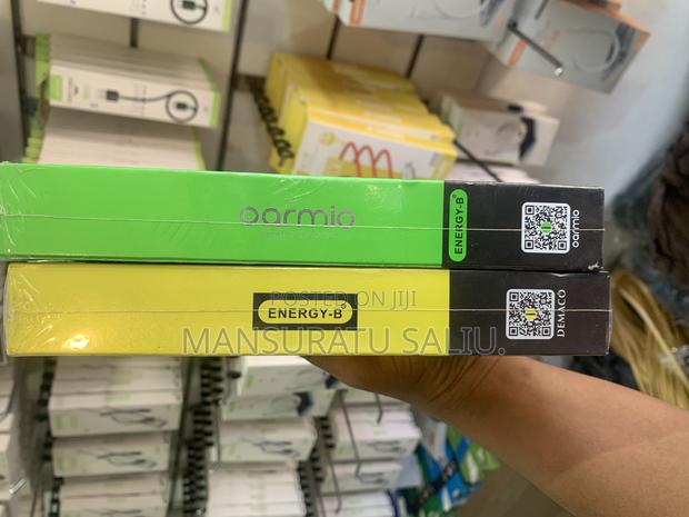 Demaco and Oriamo Normal Power Bank · Photo 3