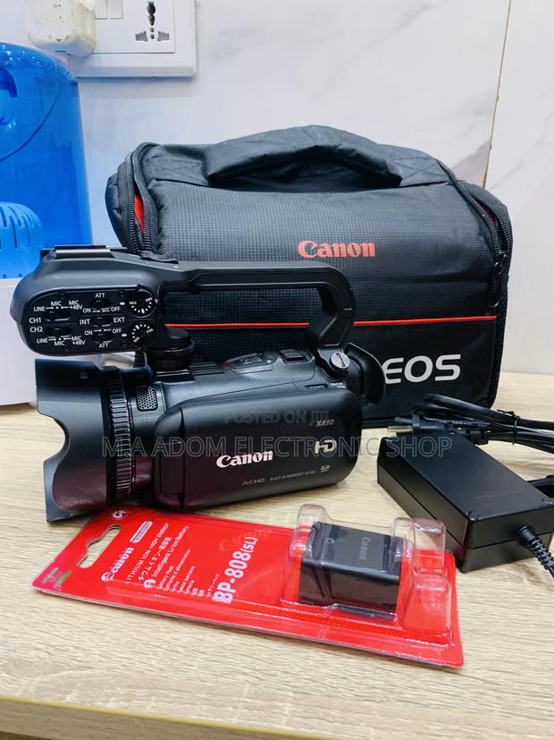 With All Accessories Canon Xa20 Camera for Church Programs · Photo 1