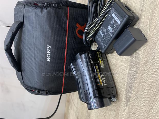Sony Sr11 Video Camera 60gig Internal Memory · Photo 2