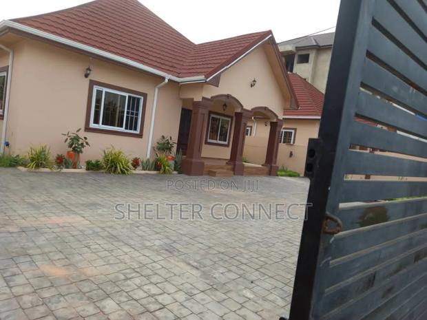 3bdrm House in Oyarifa for sale · Photo 2