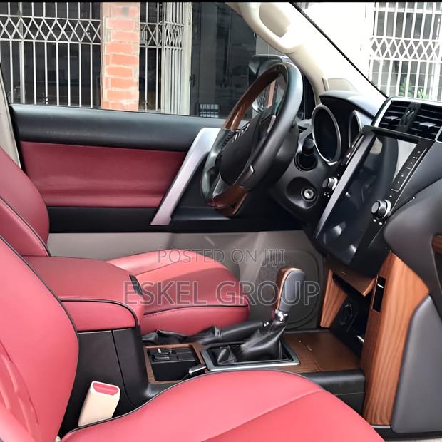 Prado 2020 for Rent Come With a Driver · Photo 4