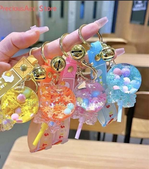 Keychain Liquid Key Holders · Photo 1