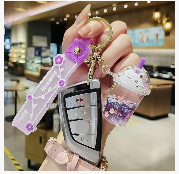 Resin Key-Holders · Photo 5