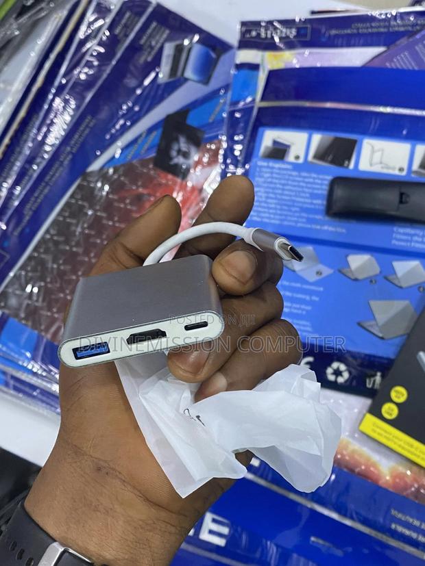 Type C to HDTV 3 in 1 Adapter · Photo 6