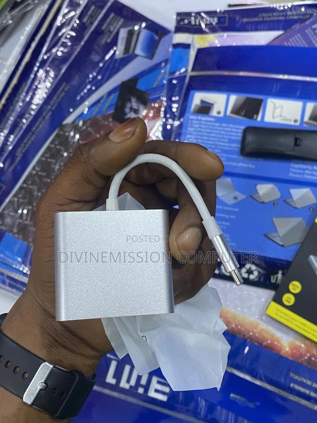 Type C to HDTV 3 in 1 Adapter · Photo 8