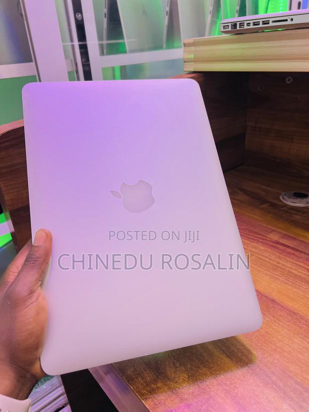 Laptop Apple MacBook Pro 2015 8GB Intel Core I5 SSD 128GB · Photo 4