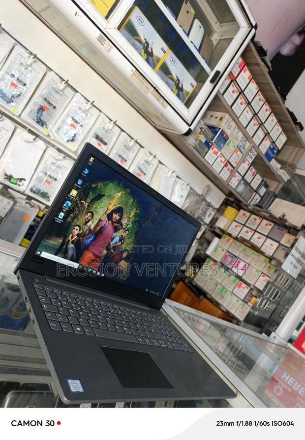 Laptop Lenovo 12GB Intel Core I3 SSD 256GB · Photo 3