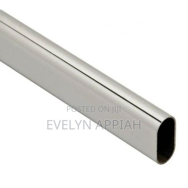 Galvanized 10ft Wardrobe Bar With Hooks · Photo 4