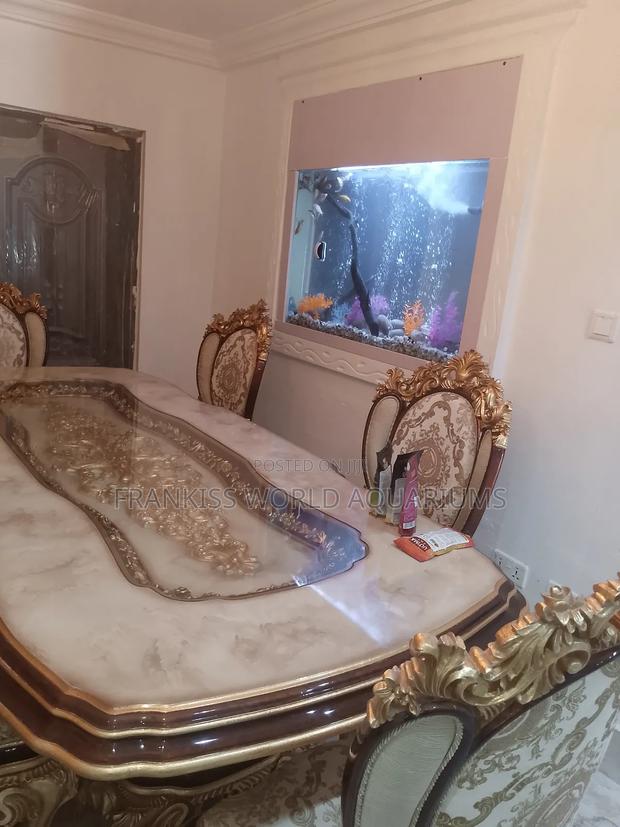 Wall Unit Aquarium · Photo 4