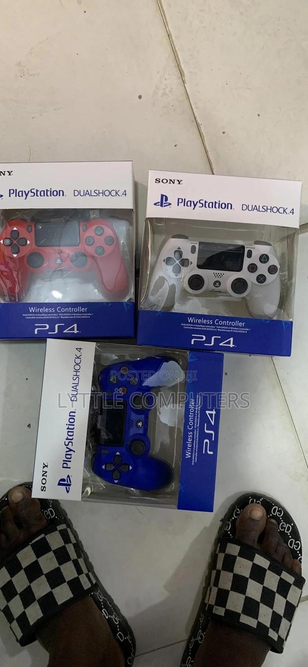 Sony Ps4 Controller · Photo 2
