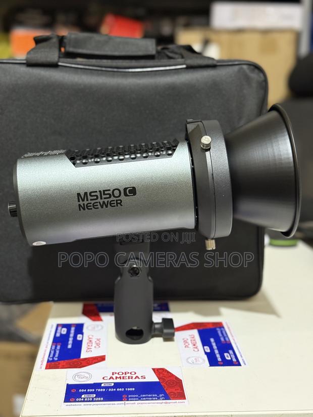 Neewer Ms150c RGBW Light · Photo 2