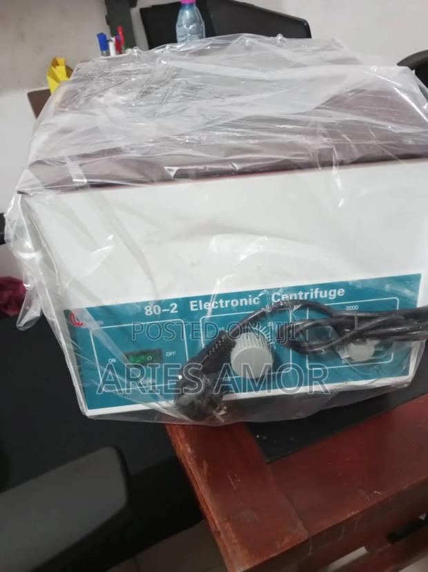 Centrifuge 12 Bucket · Photo 1