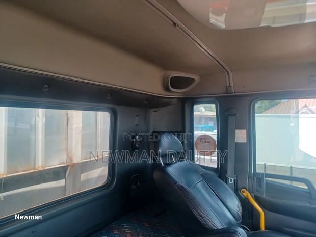 Hyundai Heavy-Duty Truck 14ton · Photo 4