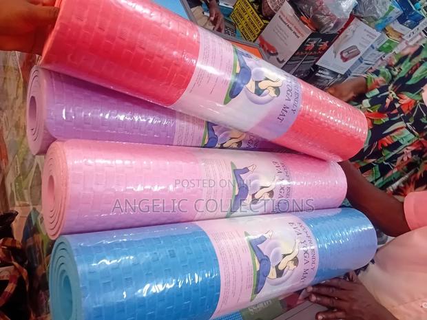 Yoga Mat for Exercise · Photo 1