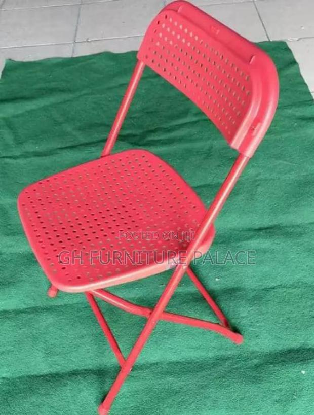 Foldable Chair for Office and Home · Photo 2