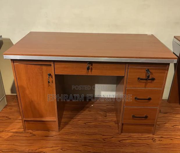 Large Computer Desk for Office · Photo 1