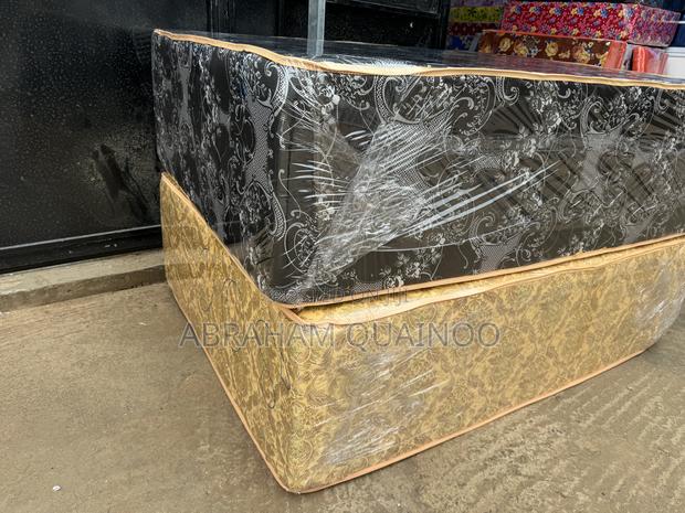 High Density Double Mattress for Sale · Photo 1