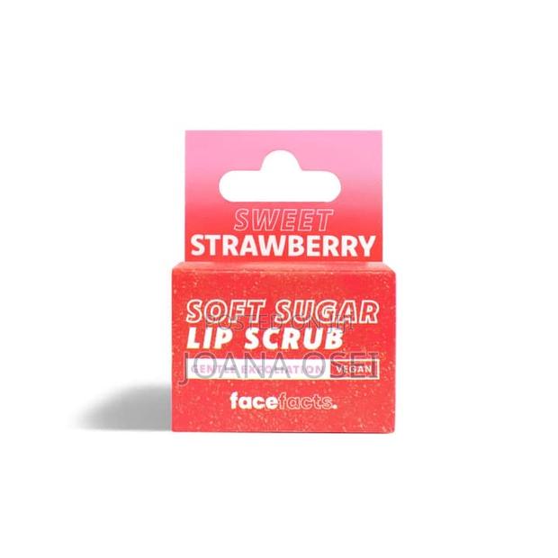 Face Facts Lip Scrub · Photo 1