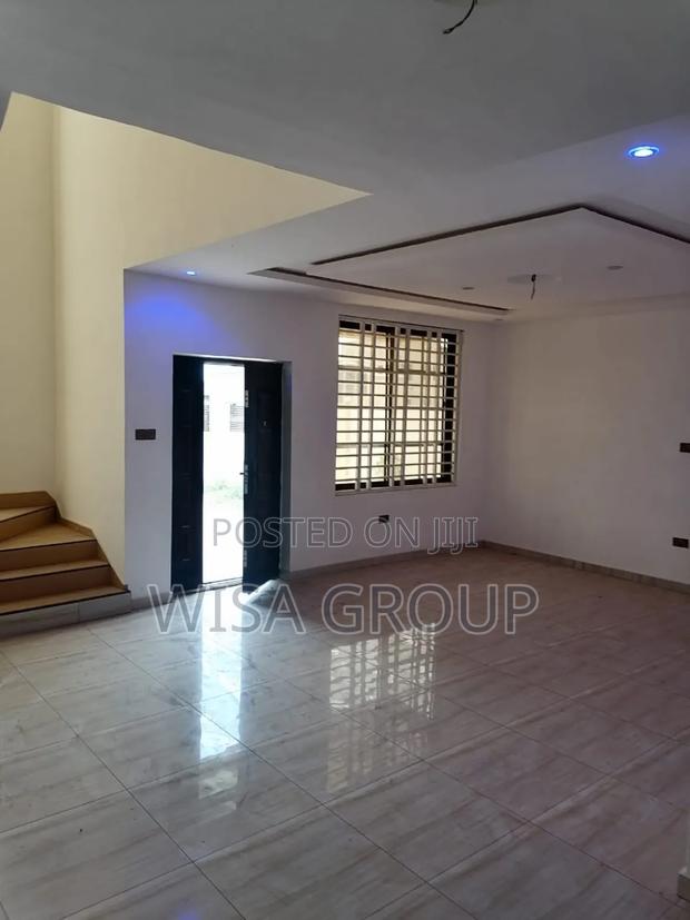 5bdrm Duplex in Wisa Group, Accra Metropolitan for rent · Photo 8