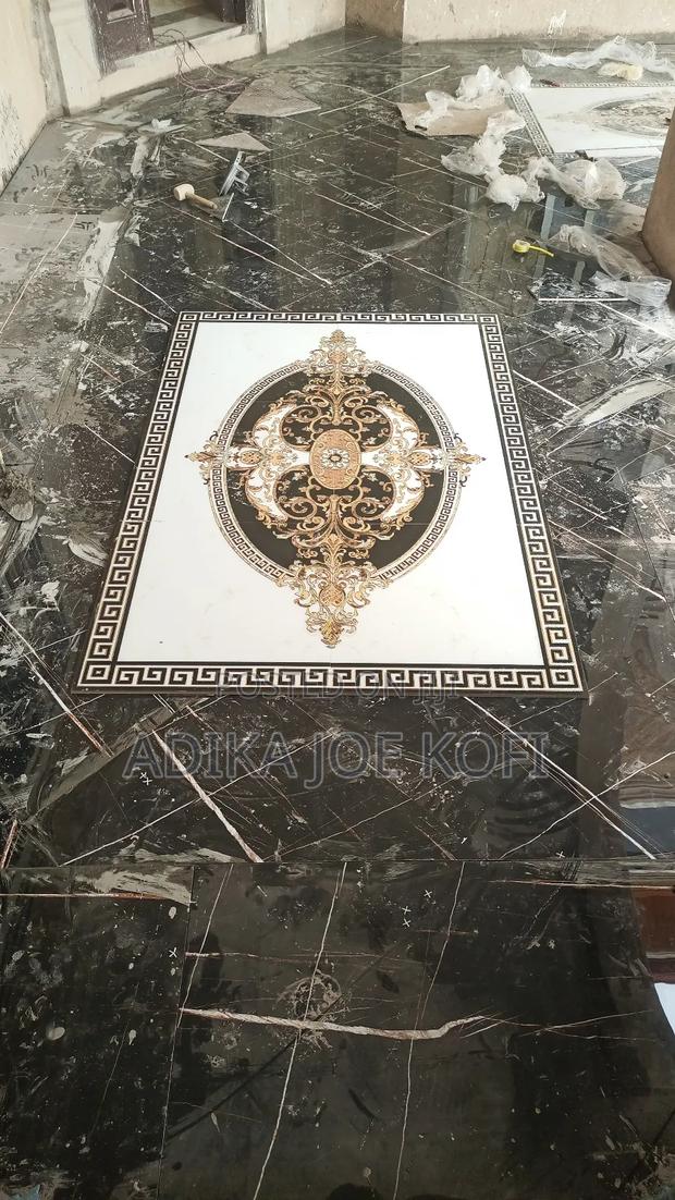 Joe Tilling Decorations and Parapet · Photo 1