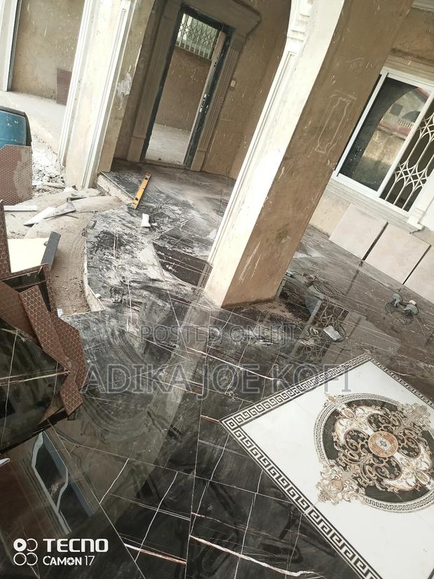 Joe Tilling Decorations and Parapet · Photo 2