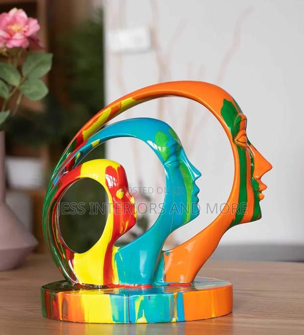 Coffee Table Decor/Figurines · Photo 1