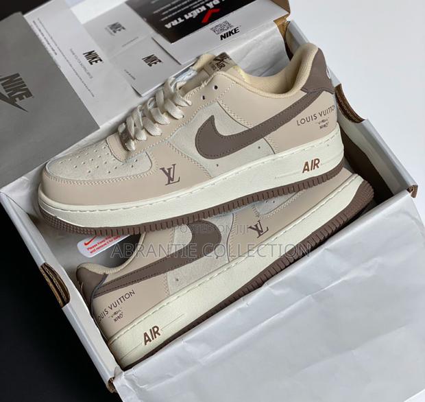 Nike Air Force 1 X Louis Vuitton Sneaker · Photo 1