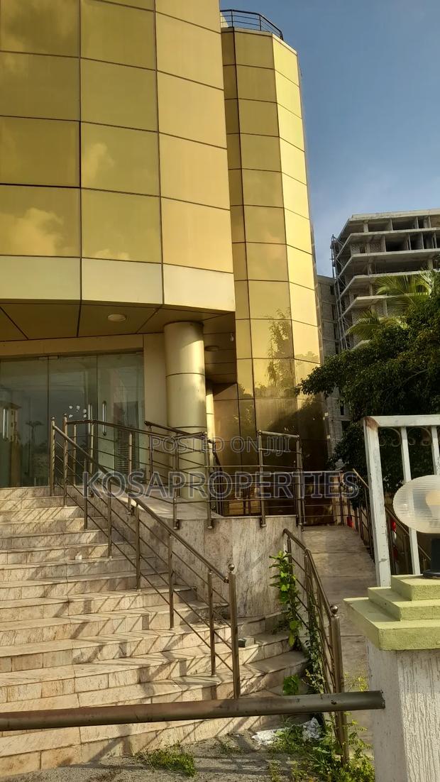 Office Building at Dzorwulu by the N1 Main Road for Rent · Photo 2