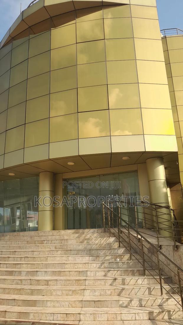 Office Building at Dzorwulu by the N1 Main Road for Rent · Photo 3