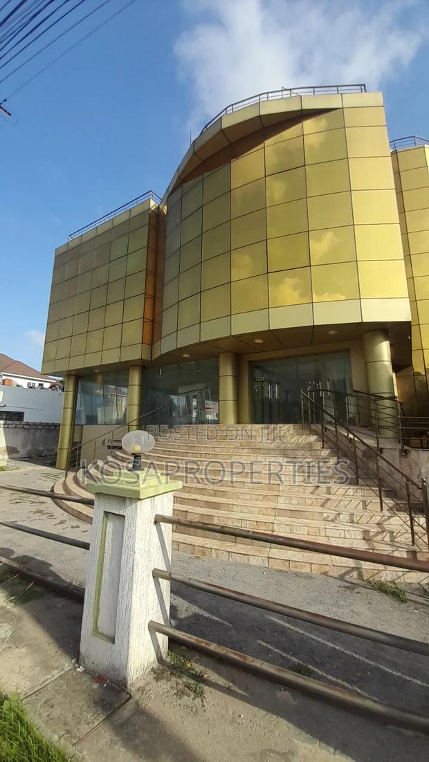 Office Building at Dzorwulu by the N1 Main Road for Rent · Photo 1