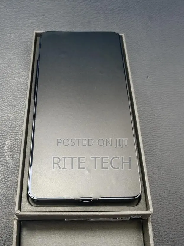 New Samsung Galaxy S26 Ultra 5G 256 GB Black · Photo 1