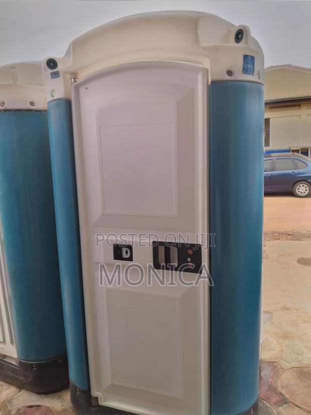 Flushable Mobile Toilets for Rentals · Photo 2