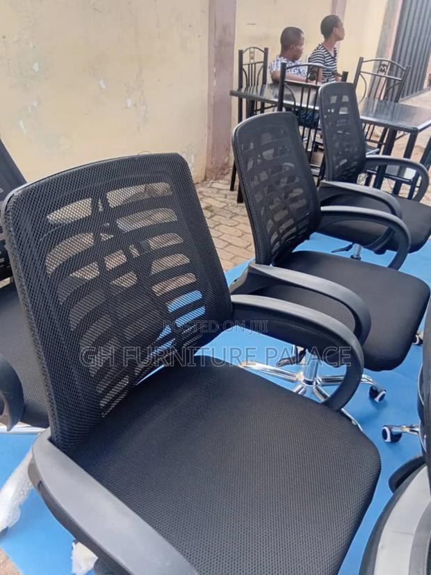 Swevil Chair For Office · Photo 1