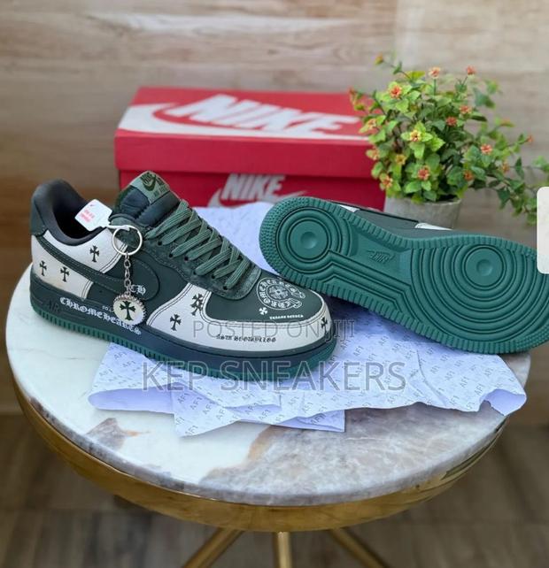 Nike Airforce 1 Chrome Heart · Photo 3