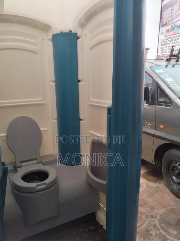 Flushable Mobile Toilets for Rentals · Photo 5