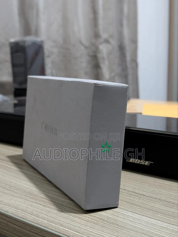 Apple Watch Ultra 2 · Photo 2