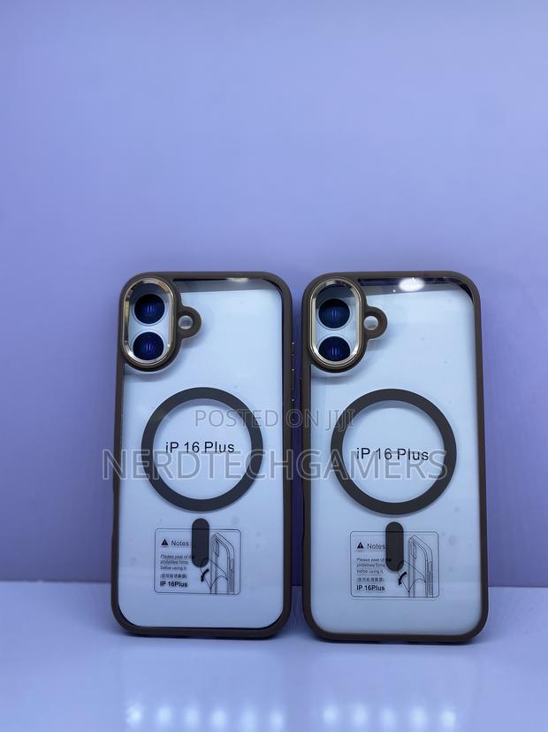 Hard Silicone Case for iPhone 16 Plus · Photo 1