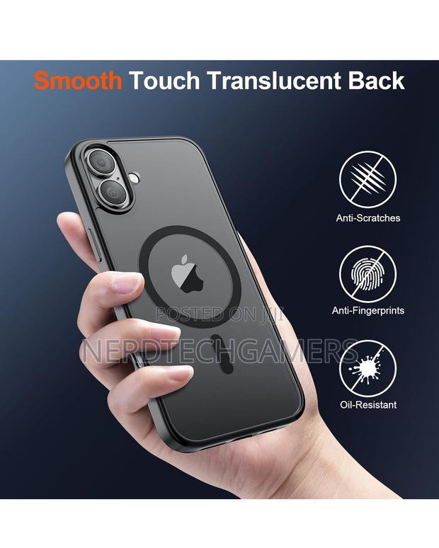 Hard Silicone Case for iPhone 16 Plus · Photo 4