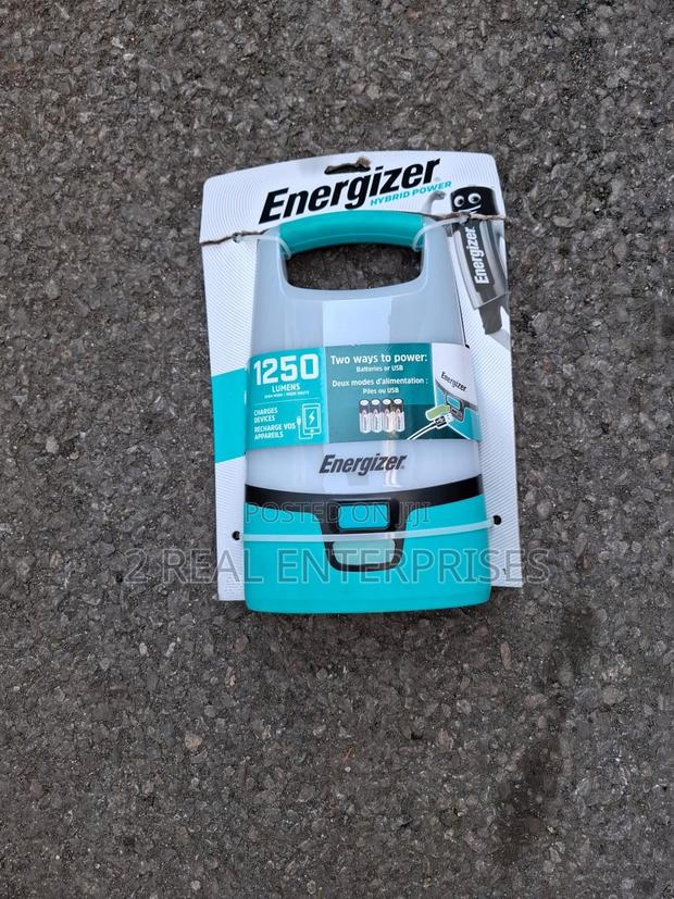 Energizer Hybrid Power 1250 Lumens Dual Powered Lantern · Photo 2