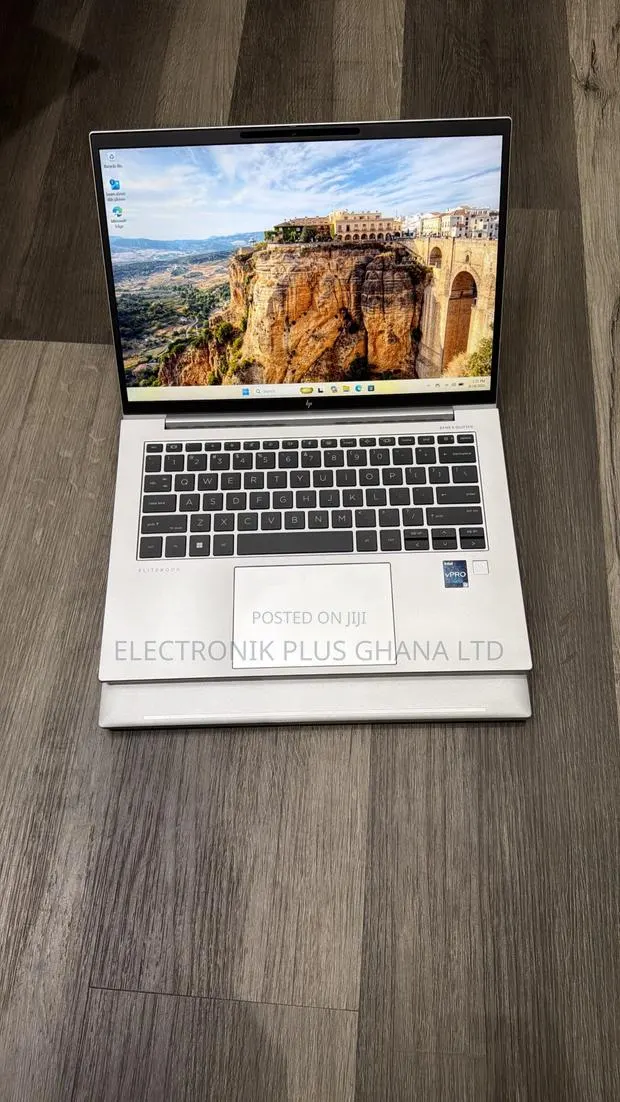 Laptop HP EliteBook 840 G10 16GB Intel Core i7 SSD 512GB · Photo 1