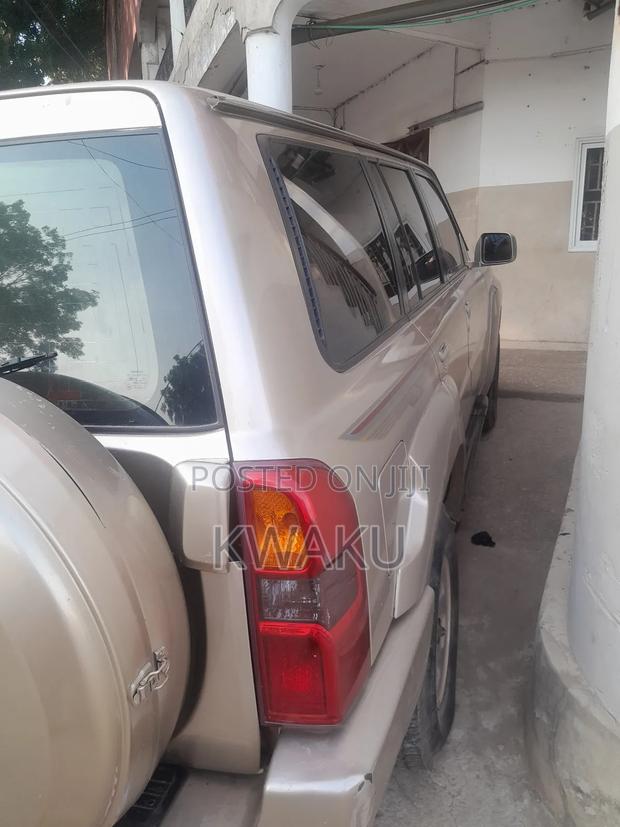 Nissan Patrol 2012 · Photo 5