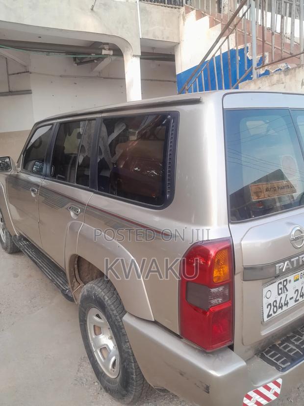 Nissan Patrol 2012 · Photo 7