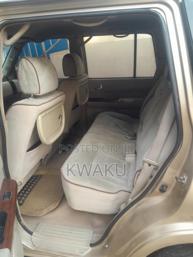 Nissan Patrol 2012 · Photo 8