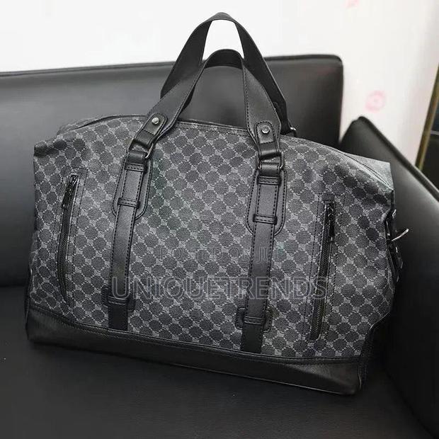 High Quality Duffle Bags · Photo 2