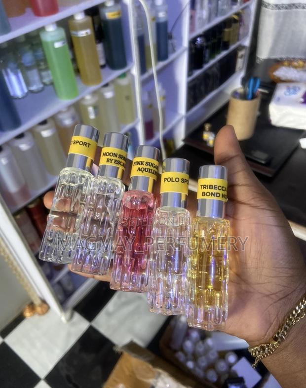 Usa Undiluted Perfume Oil · Photo 5