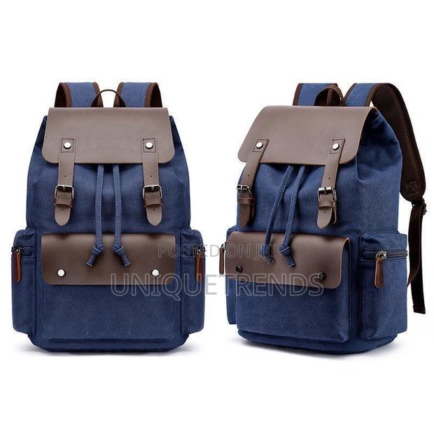 New Quality Material Backpacks · Photo 2