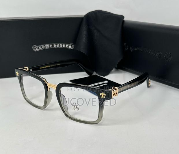 Branded Fashion Sunglasses · Photo 1